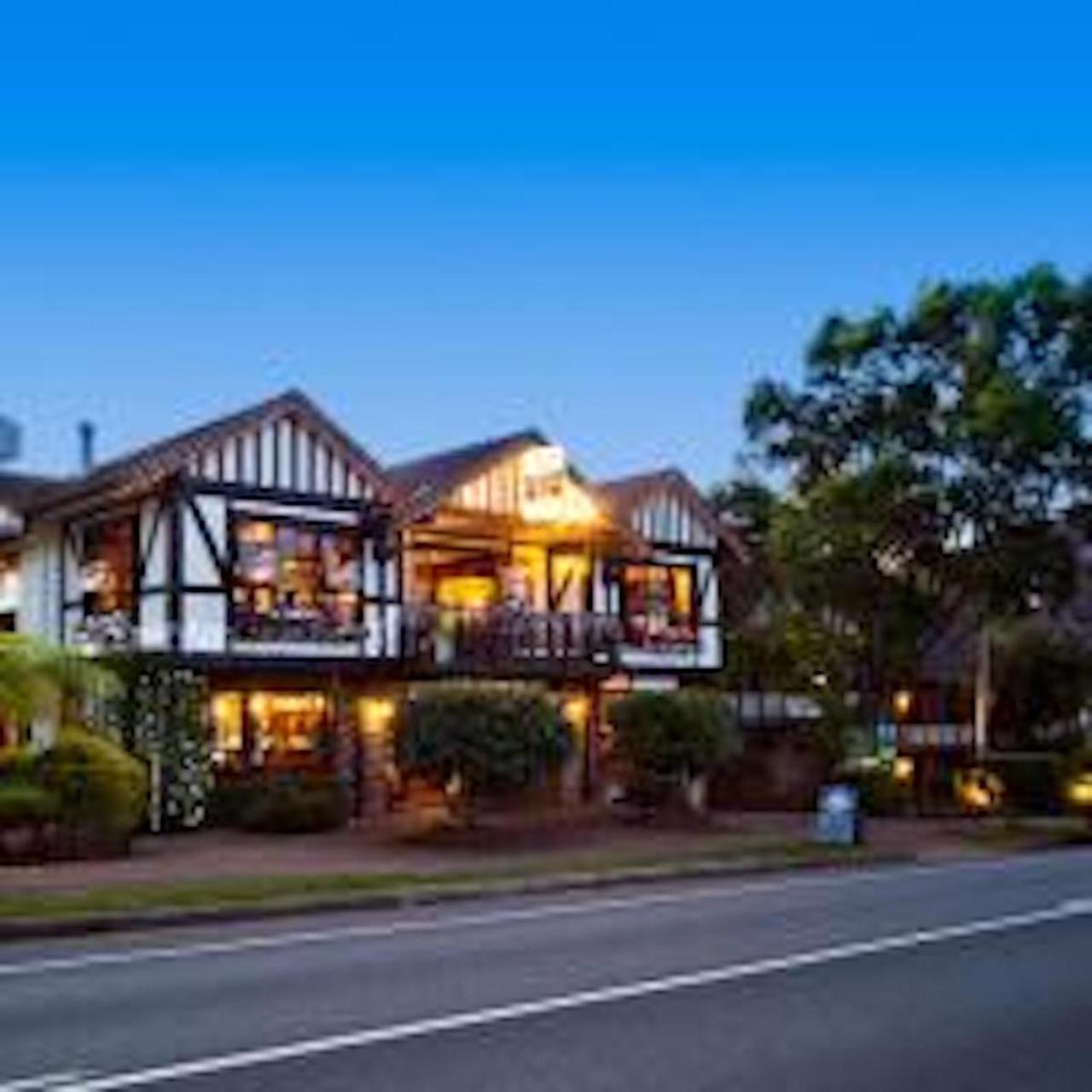 Treetops Seaview Montville Dış mekan fotoğraf
