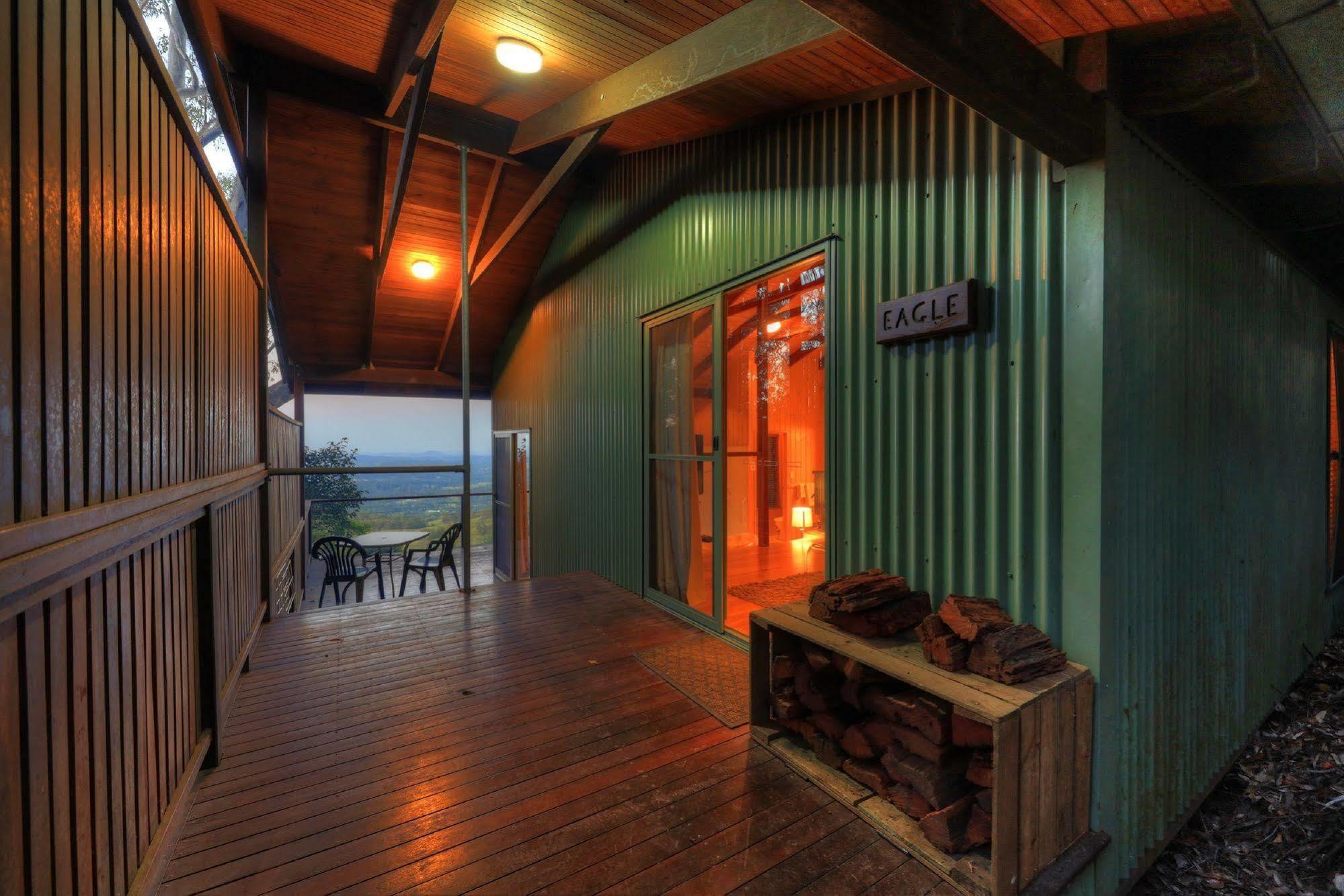 Treetops Seaview Montville Dış mekan fotoğraf