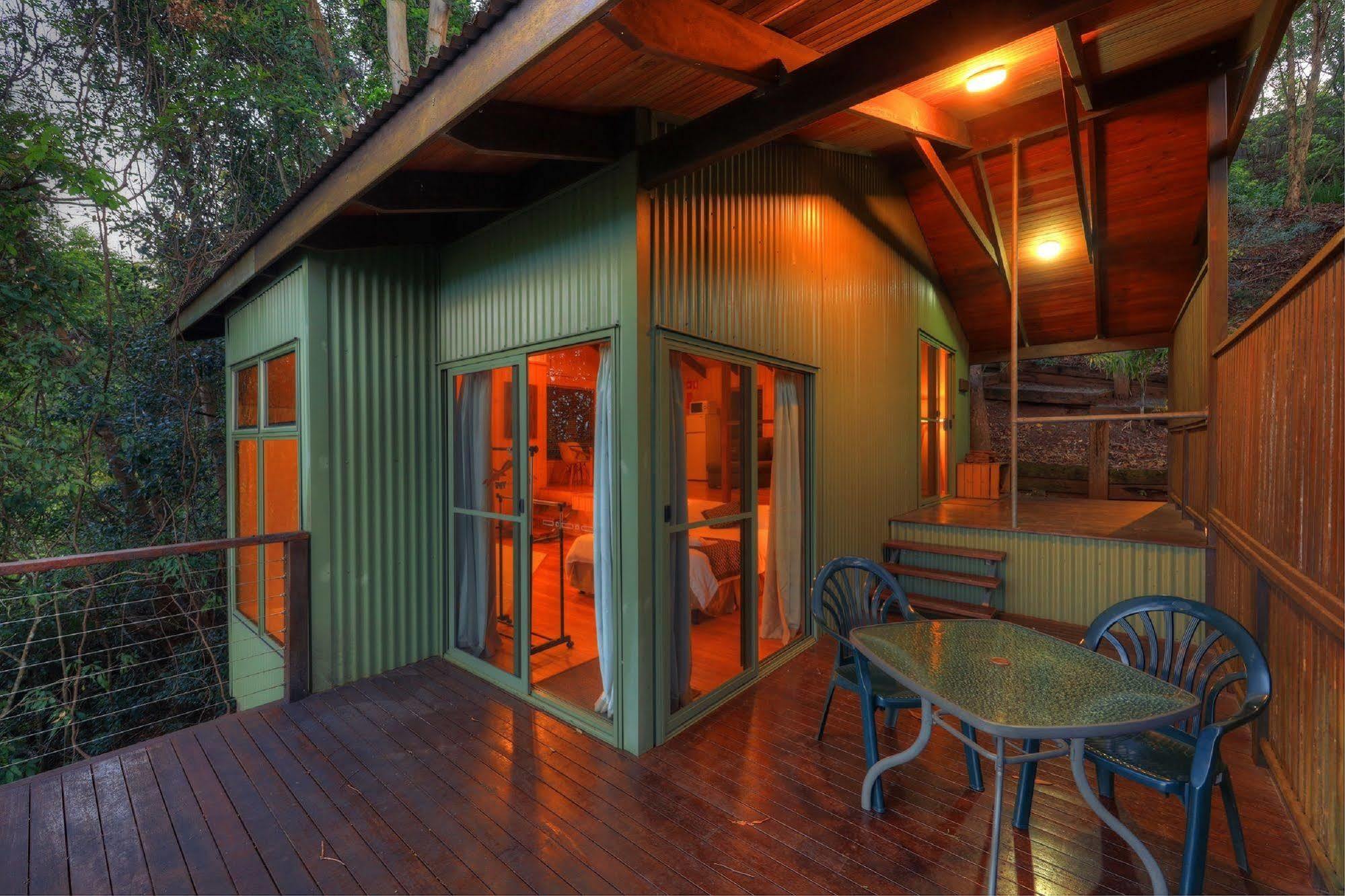 Treetops Seaview Montville Dış mekan fotoğraf