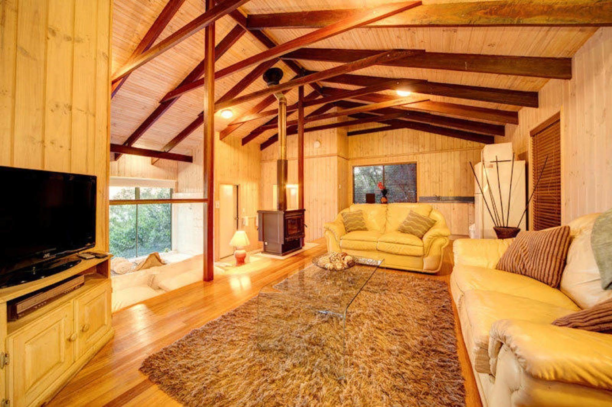 Treetops Seaview Montville Dış mekan fotoğraf