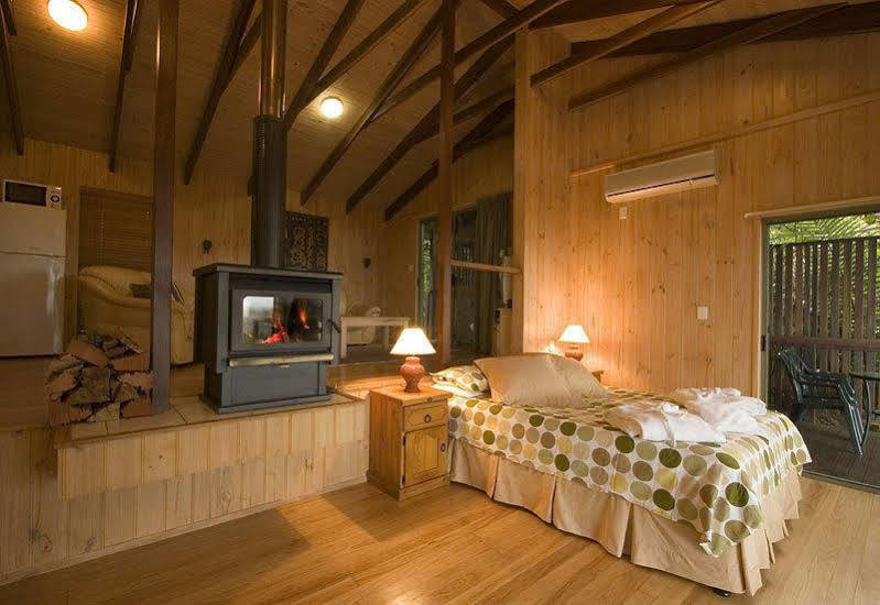 Treetops Seaview Montville Dış mekan fotoğraf